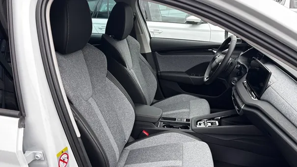 Octavia Combi Sel. 1.5 TSI DSG mHEV ACT képe