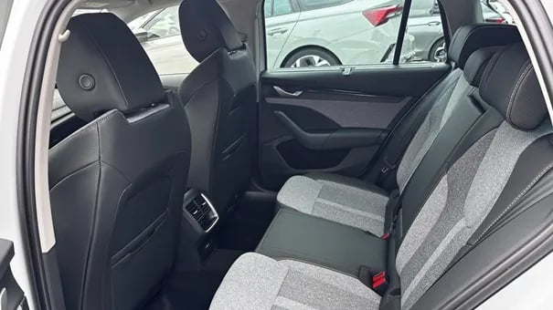 Octavia Combi Sel. 1.5 TSI DSG mHEV ACT képe