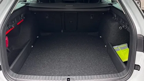 Octavia Combi Sel. 1.5 TSI DSG mHEV ACT képe