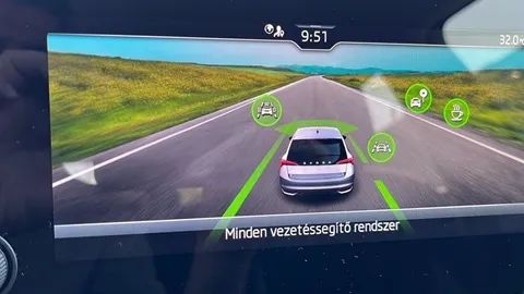 Scala Selection 1.0 TSI DSG képe