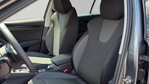 Octavia Combi Selection 2.0 TDI DSG SCR képe
