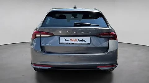 Octavia Combi Selection 2.0 TDI DSG SCR képe