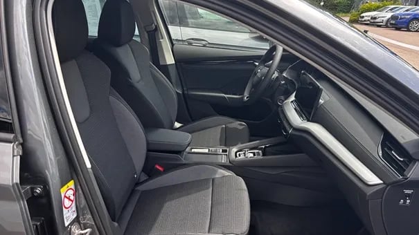 Octavia Combi Selection 2.0 TDI DSG SCR képe