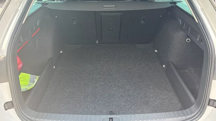 Octavia Combi Sel. 1.5 TSI DSG mHEV ACT képe