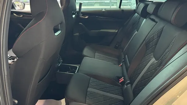 Octavia Combi RS 2.0 TSI DSG képe