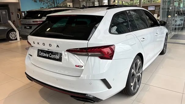 Octavia Combi RS 2.0 TSI DSG képe