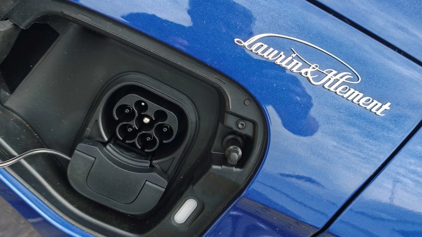Superb Combi L&amp;K 1.5 TSI DSG PHEV képe