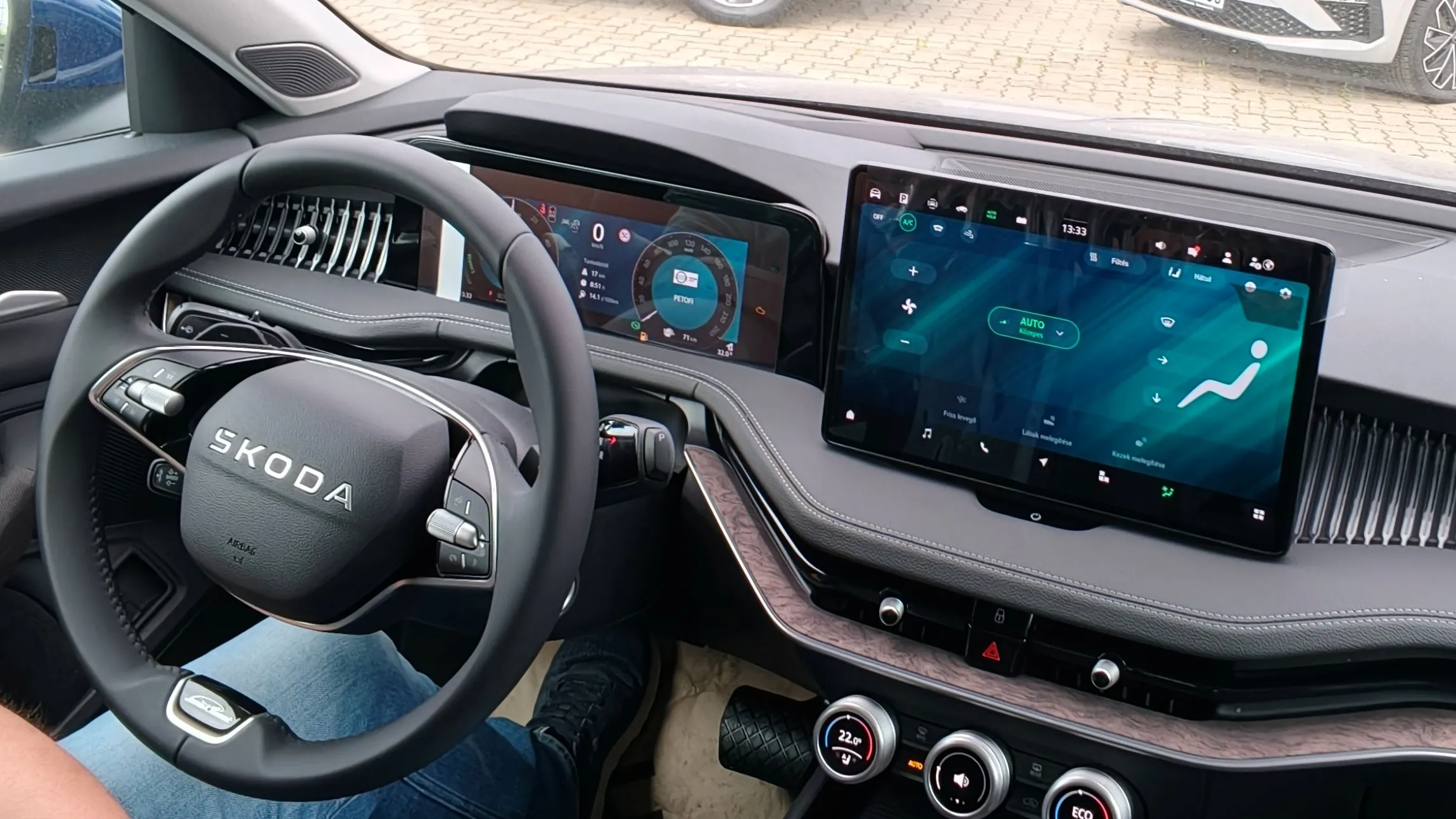 Superb Combi L&amp;K 1.5 TSI DSG PHEV képe