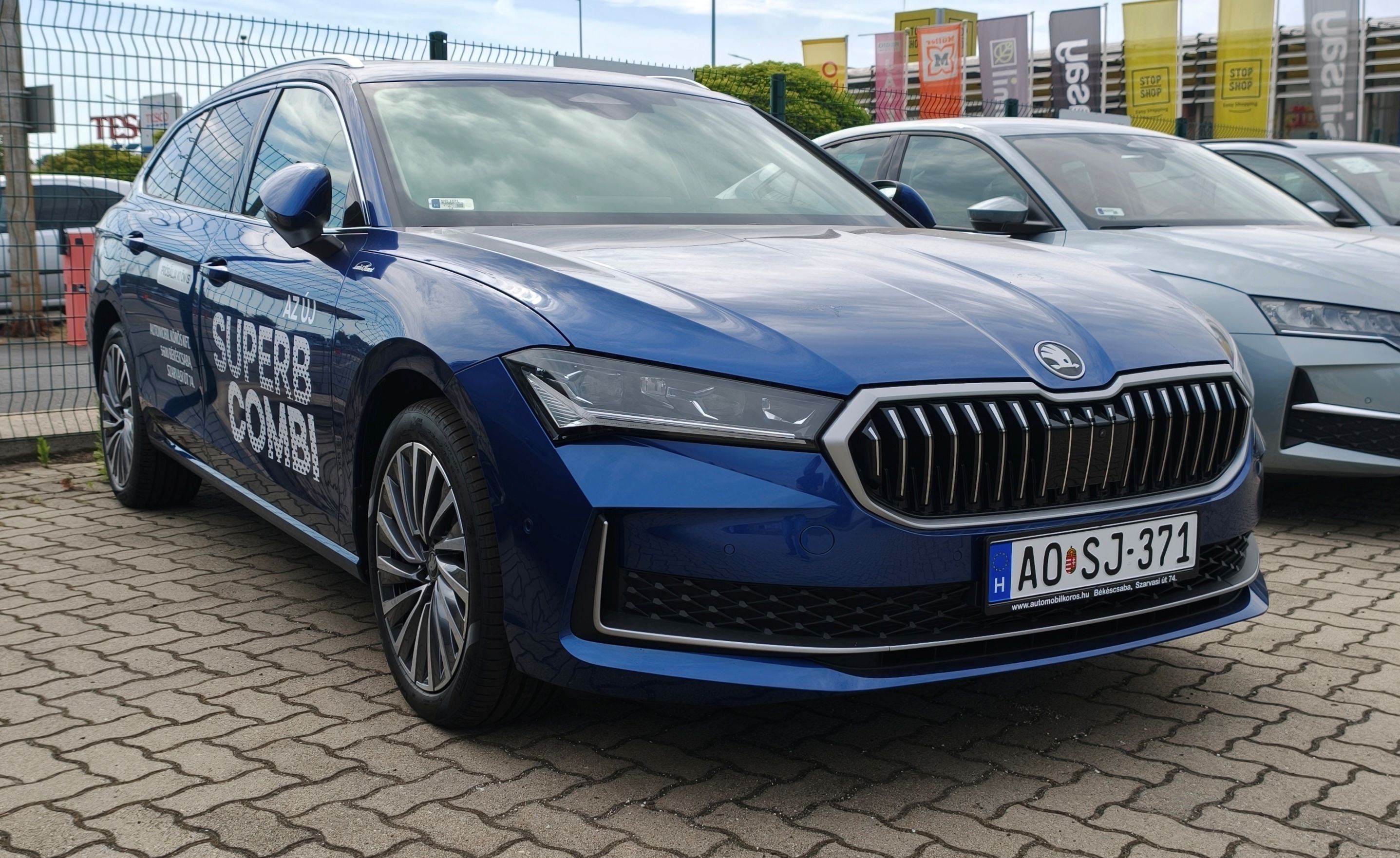 Superb Combi L&amp;K 1.5 TSI DSG PHEV képe