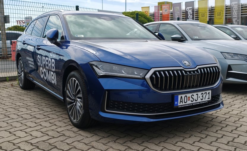 Superb Combi L&amp;K 1.5 TSI DSG PHEV képe