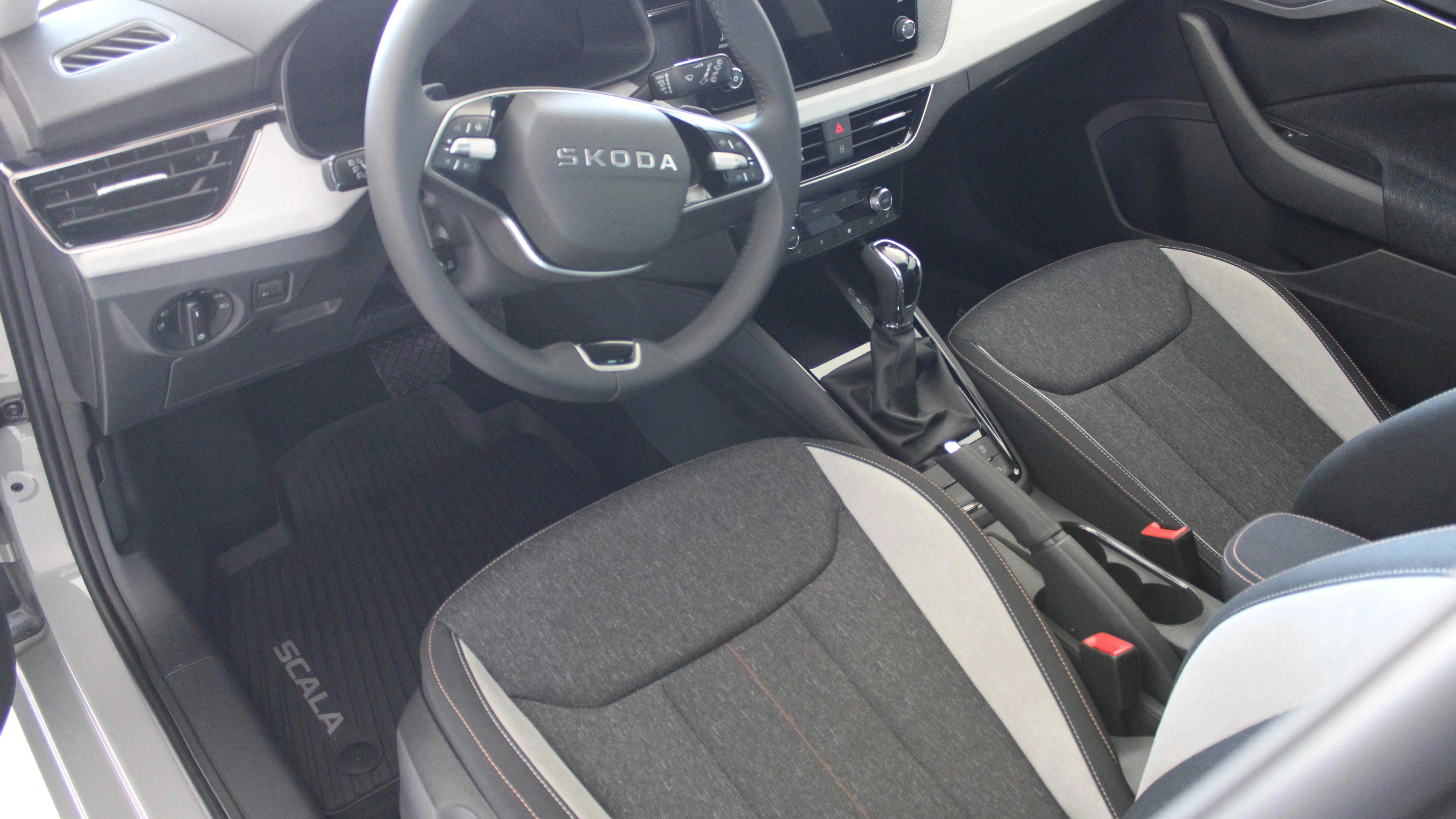 Scala Selection 1.5 TSI DSG ACT képe