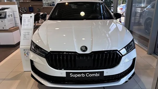 Superb Combi SL 2.0 TDI 4x4 DSG SCR képe