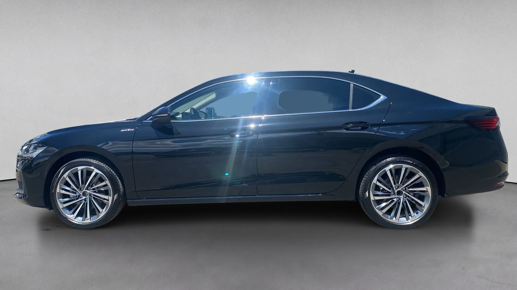 Superb L&amp;K 2.0 TDI DSG SCR képe