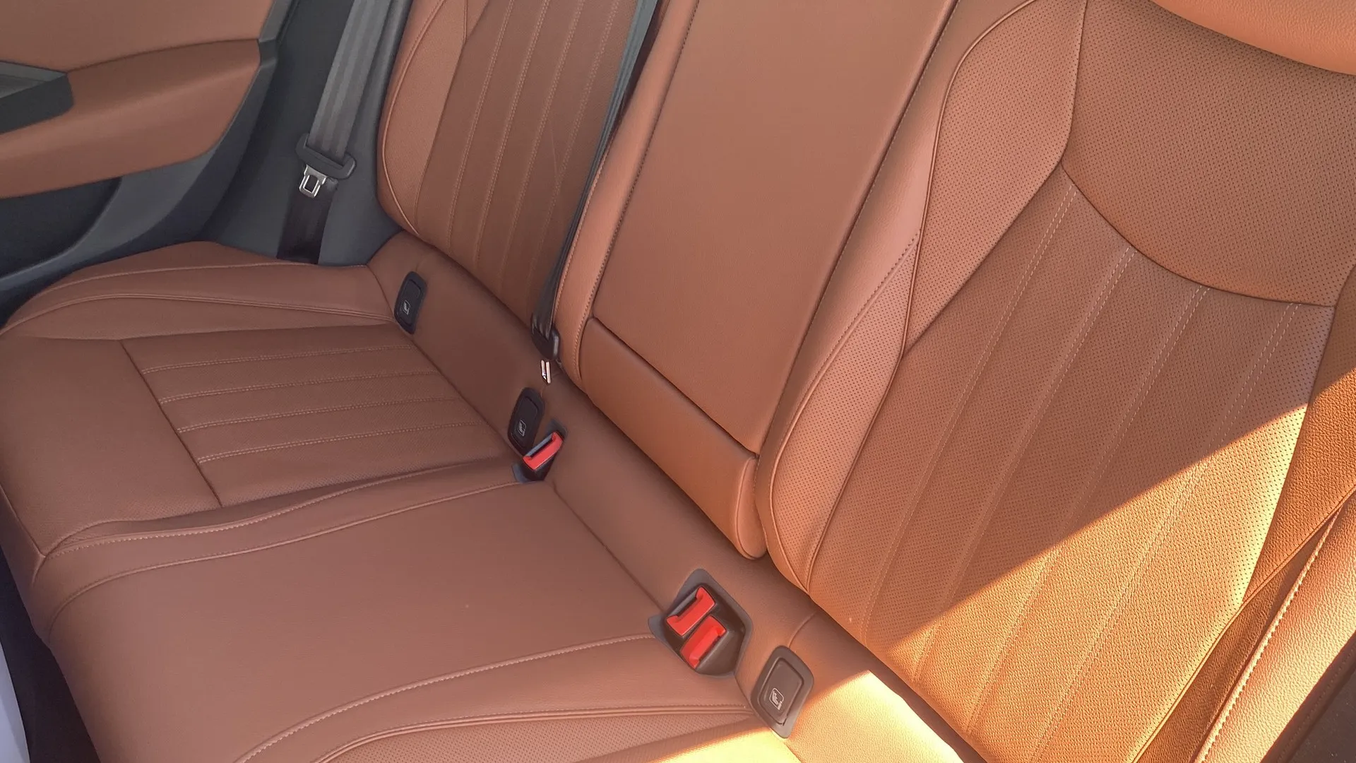 Superb L&amp;K 2.0 TDI DSG SCR képe