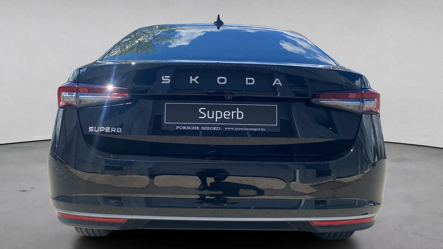 Superb L&amp;K 2.0 TDI DSG SCR képe