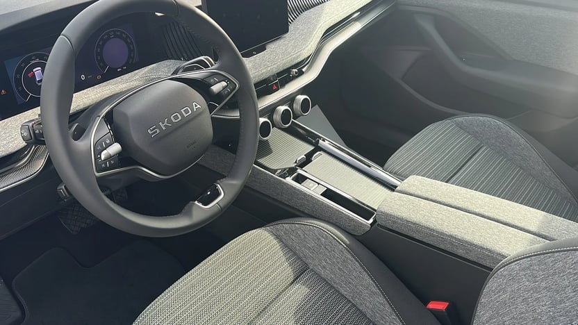 Superb Combi Selection 2.0 TDI DSG SCR képe
