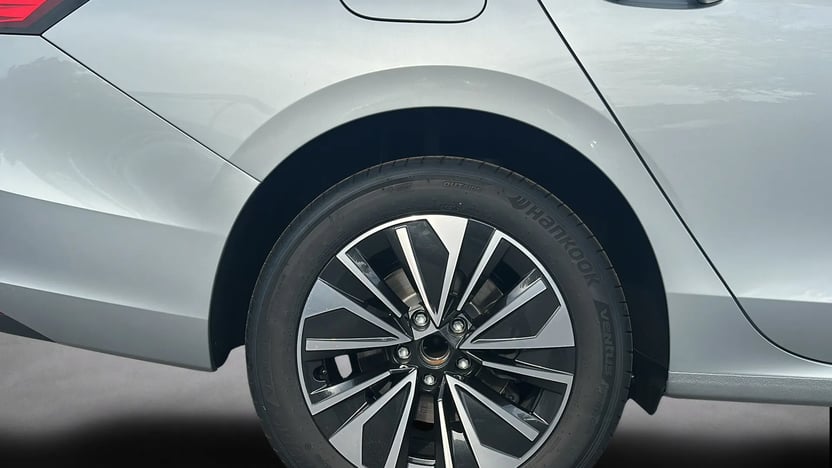 Superb Combi Selection 2.0 TDI DSG SCR képe