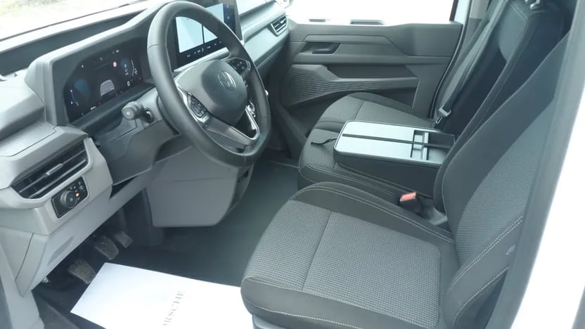 új Transporter Dobozos RT 2.0 TDI képe
