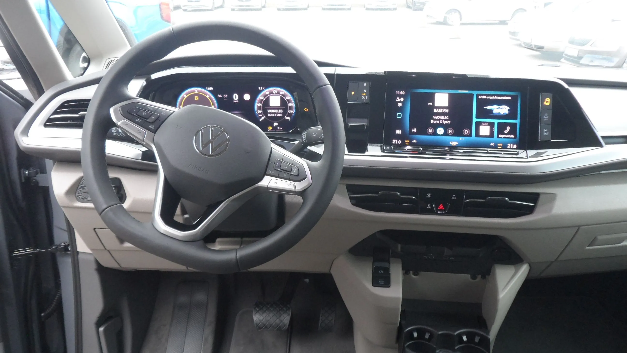 Multivan Life HT TDI képe