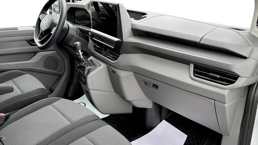 új Transporter Dobozos RT 2.0 TDI képe