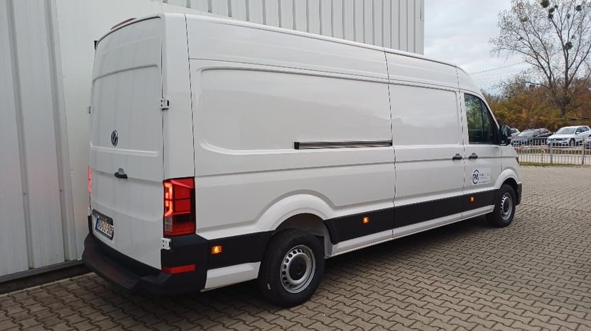 Crafter 35 dobozos HT 2.0TDI(L4H3) képe