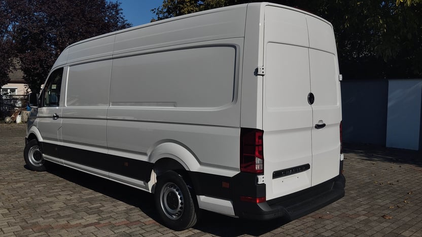 Crafter 35 dobozos HT 2.0TDI(L4H3) képe