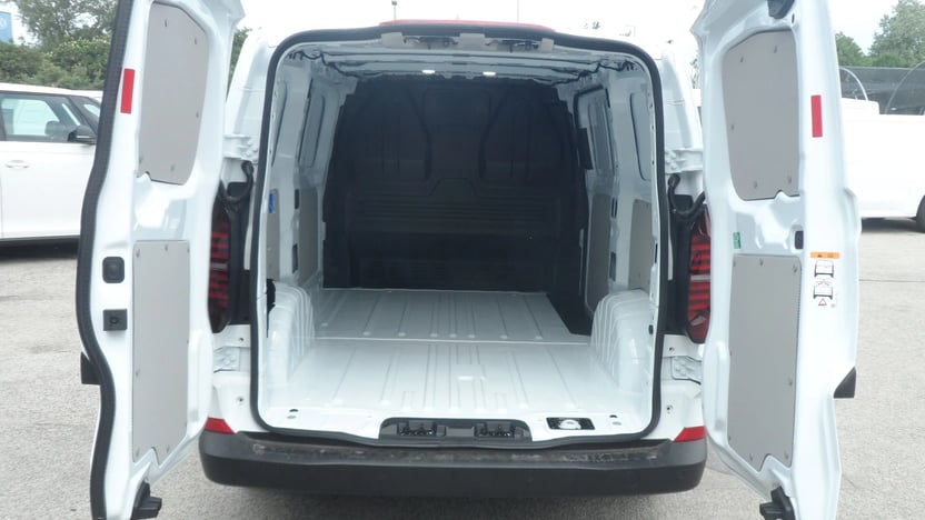új Transporter Dobozos RT 2.0 TDI képe