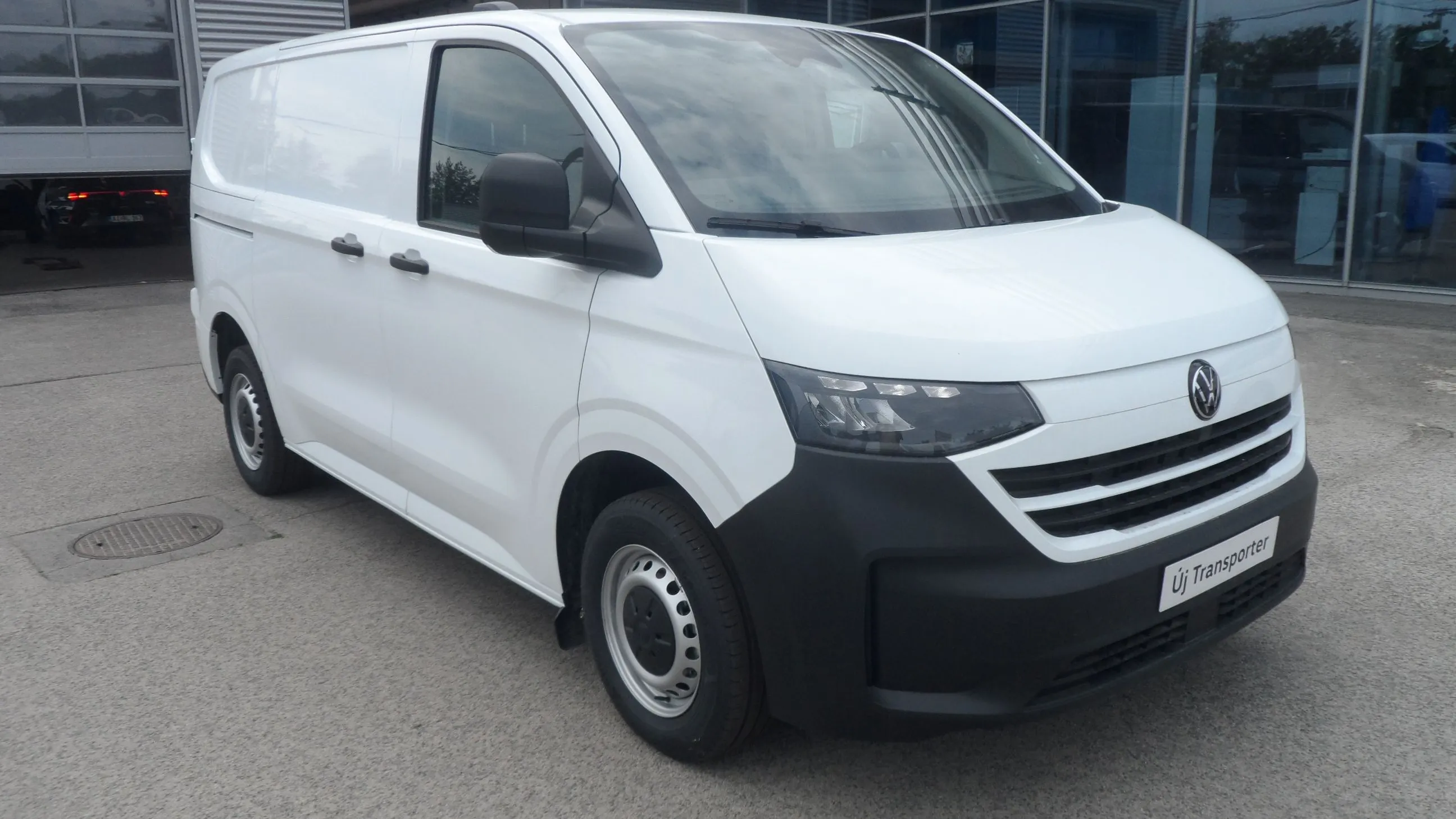 új Transporter Dobozos RT 2.0 TDI képe