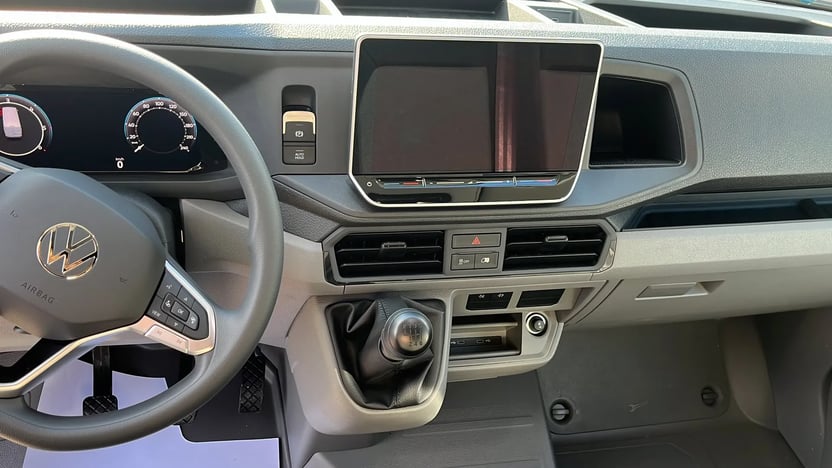 Crafter 35 dobozos HT 2.0TDI(L4H3) képe