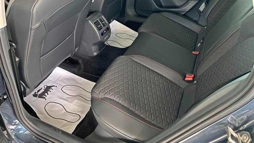 Leon Kombi 1.5 TSI DSG FR mHEV képe