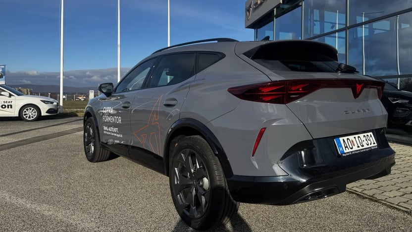 CUPRA Formentor 1.5 TSI DSG mHEV képe