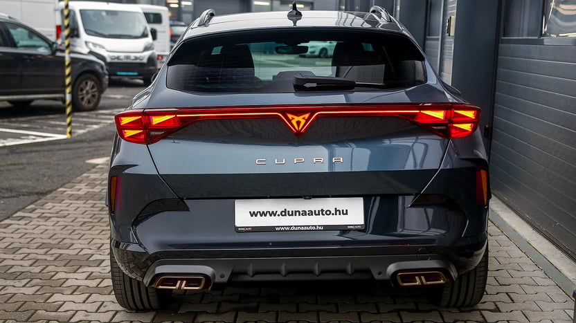 CUPRA Formentor 1.5 TSI DSG pHEV Impluse képe