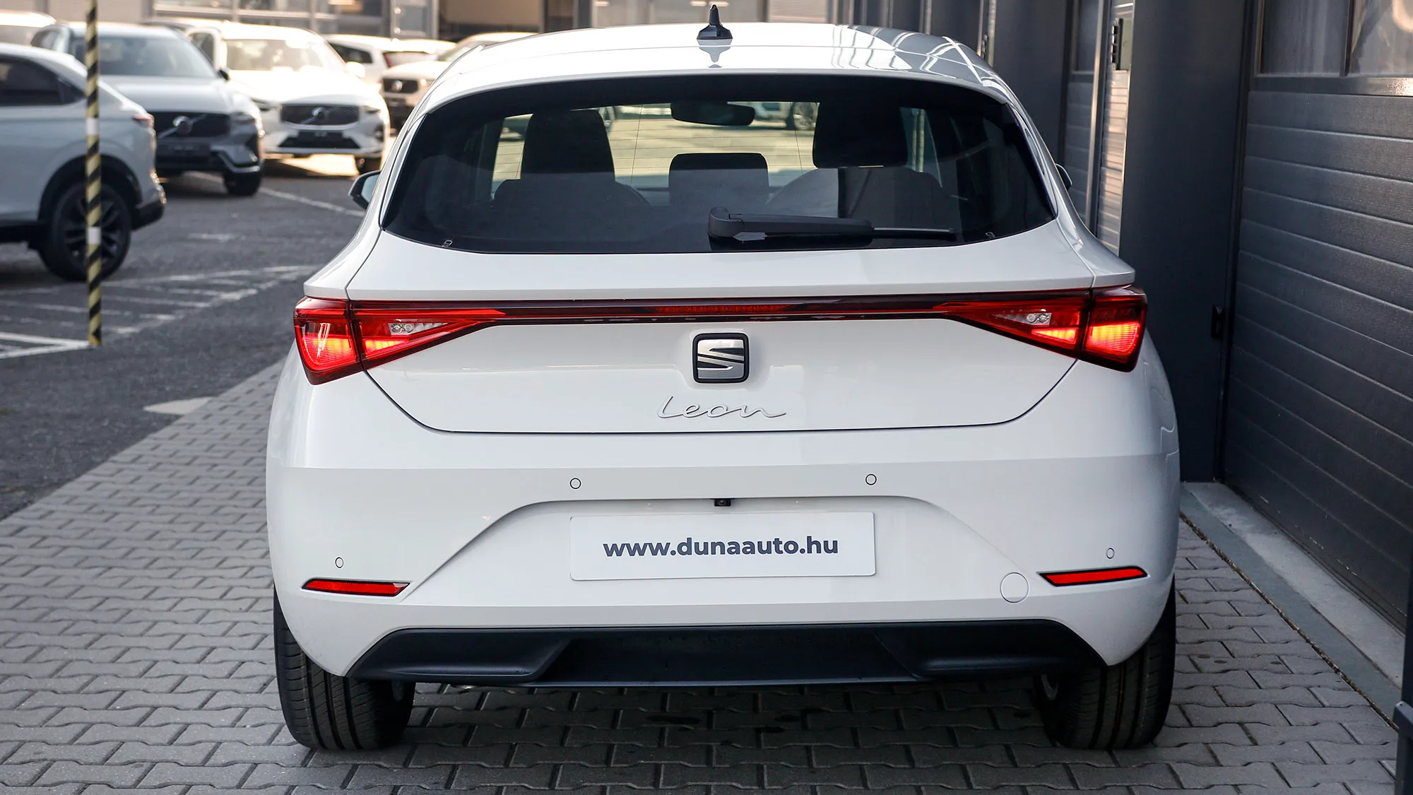 Leon 1.5 TSI DSG Business mHEV képe