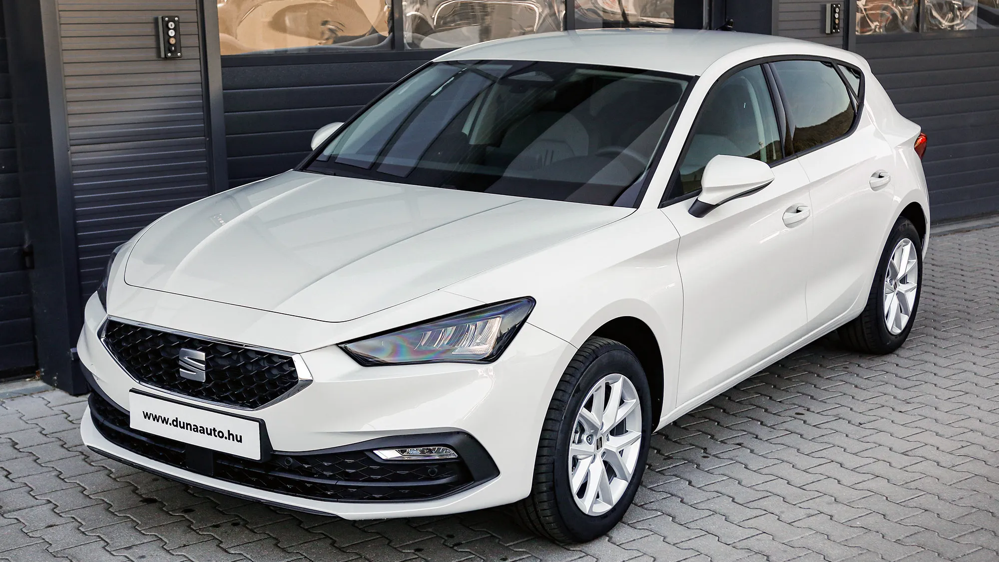 Leon 1.5 TSI DSG Business mHEV képe