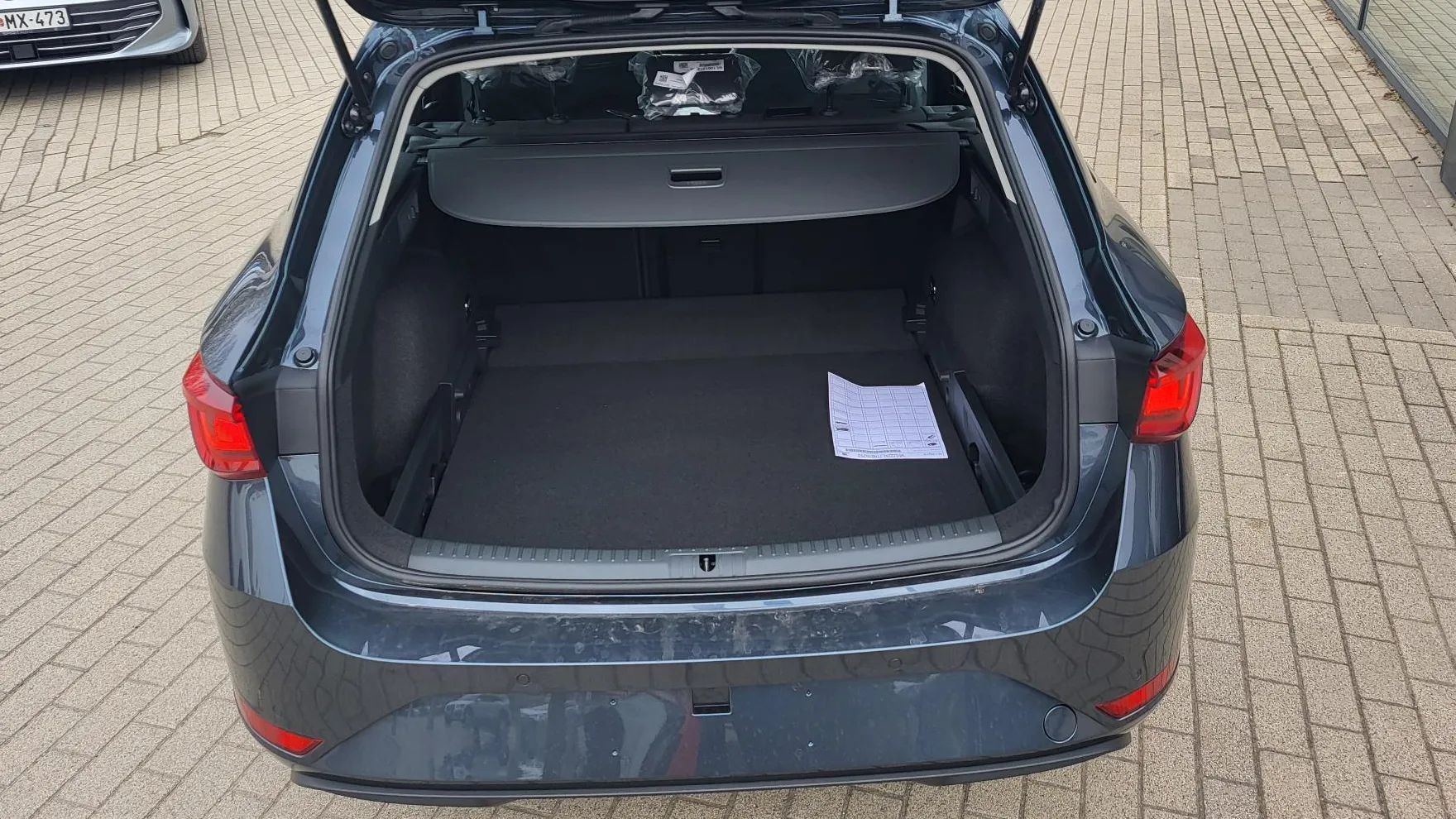 Leon Kombi 1.5 TSI DSG Business mHEV képe