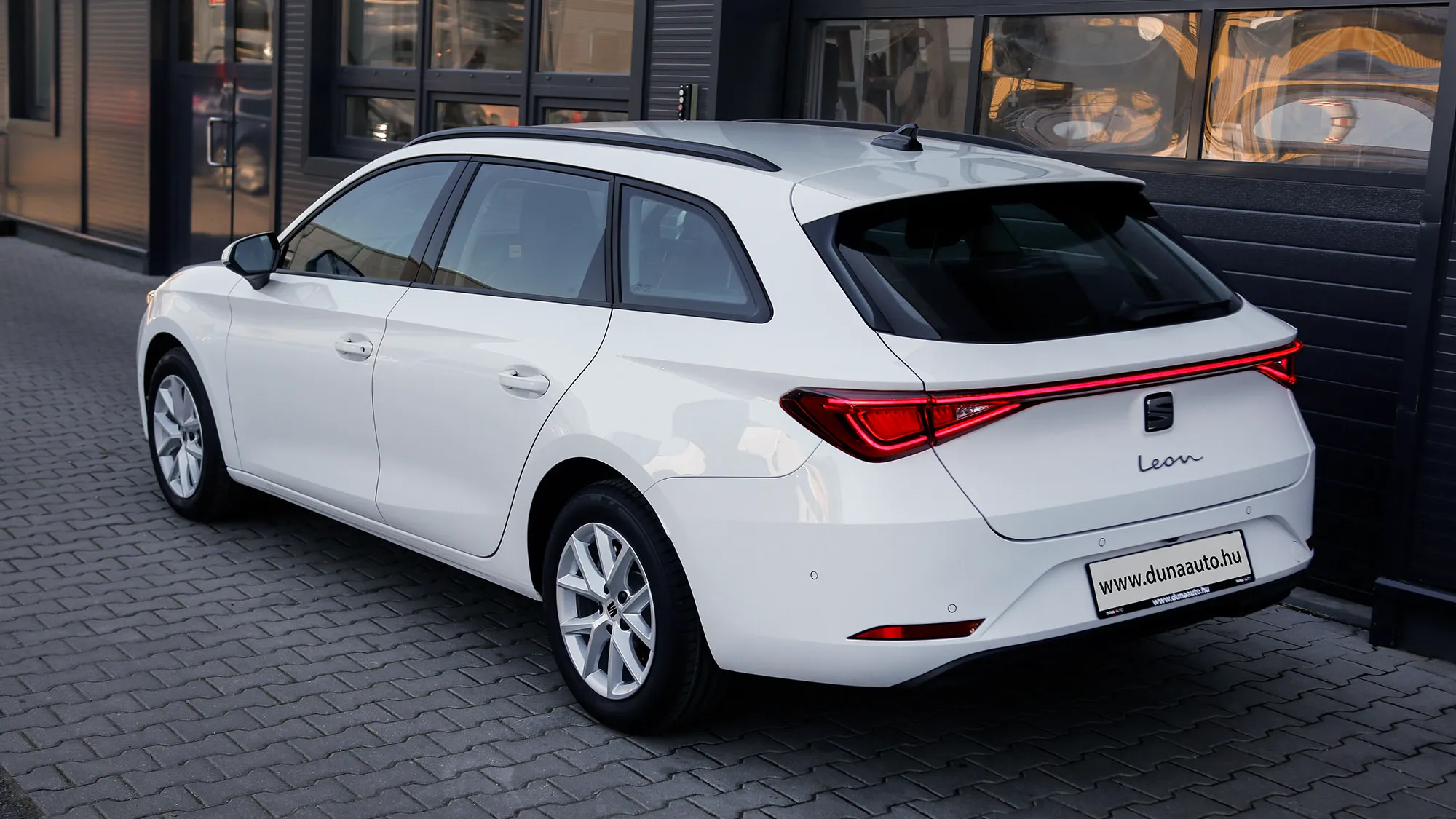 Leon Kombi 1.5 TSI DSG Business mHEV képe