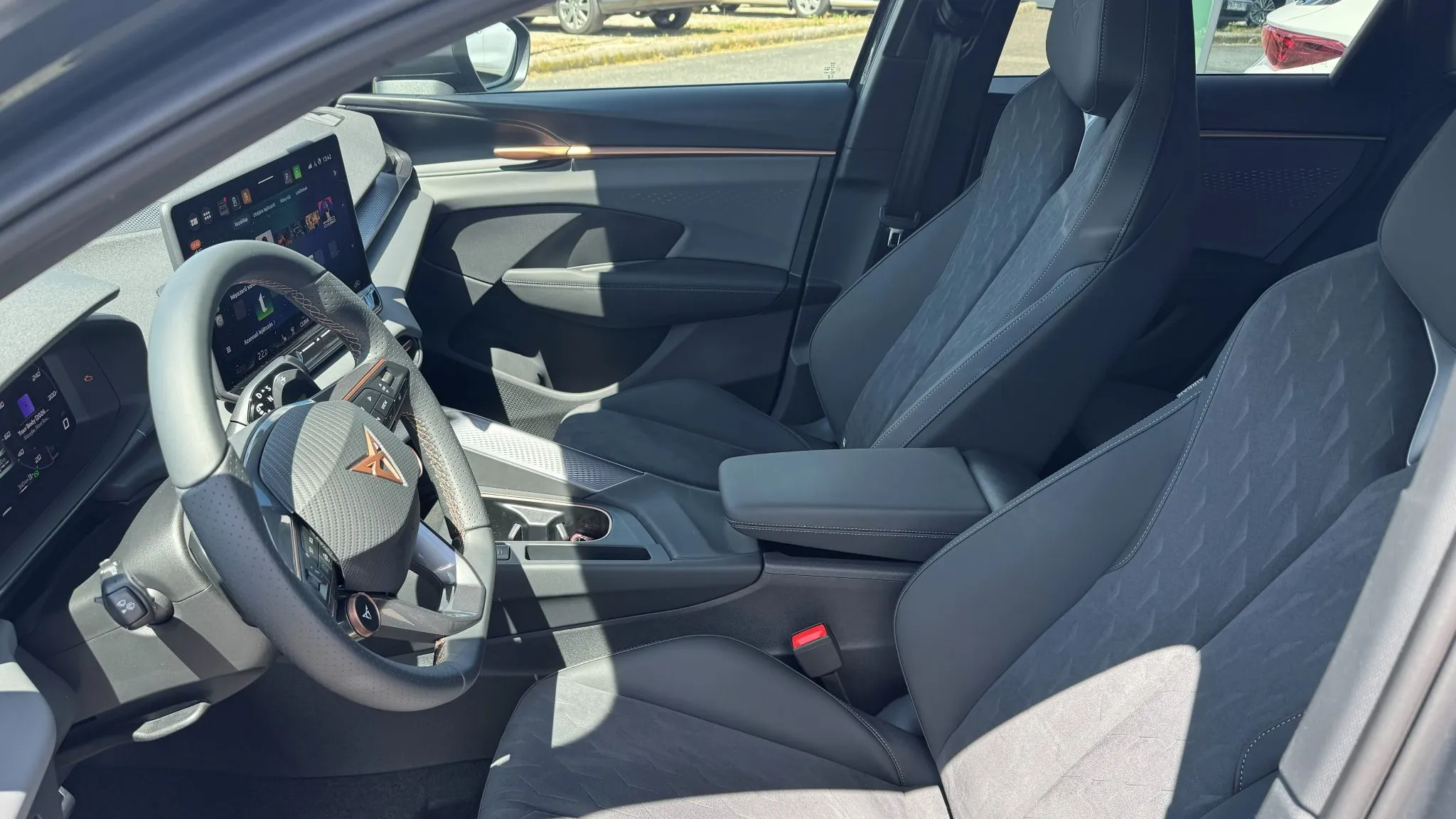 CUPRA Terramar 1.5 TSI DSG pHEV Impulse képe
