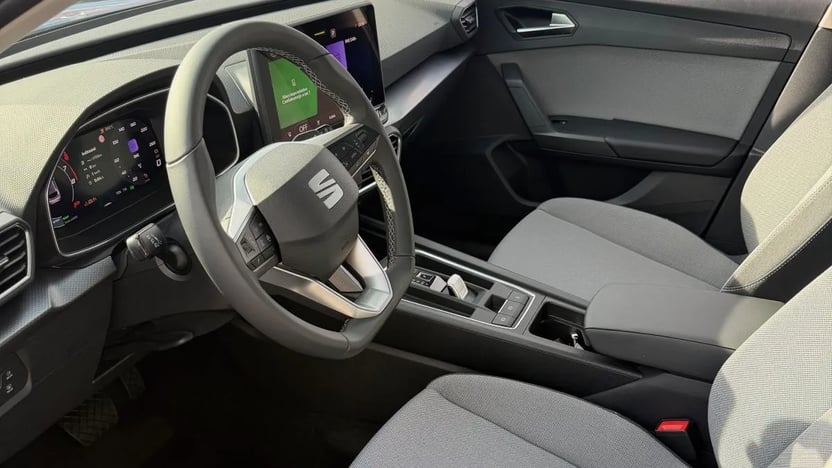 Leon 1.5 TSI DSG Business mHEV képe