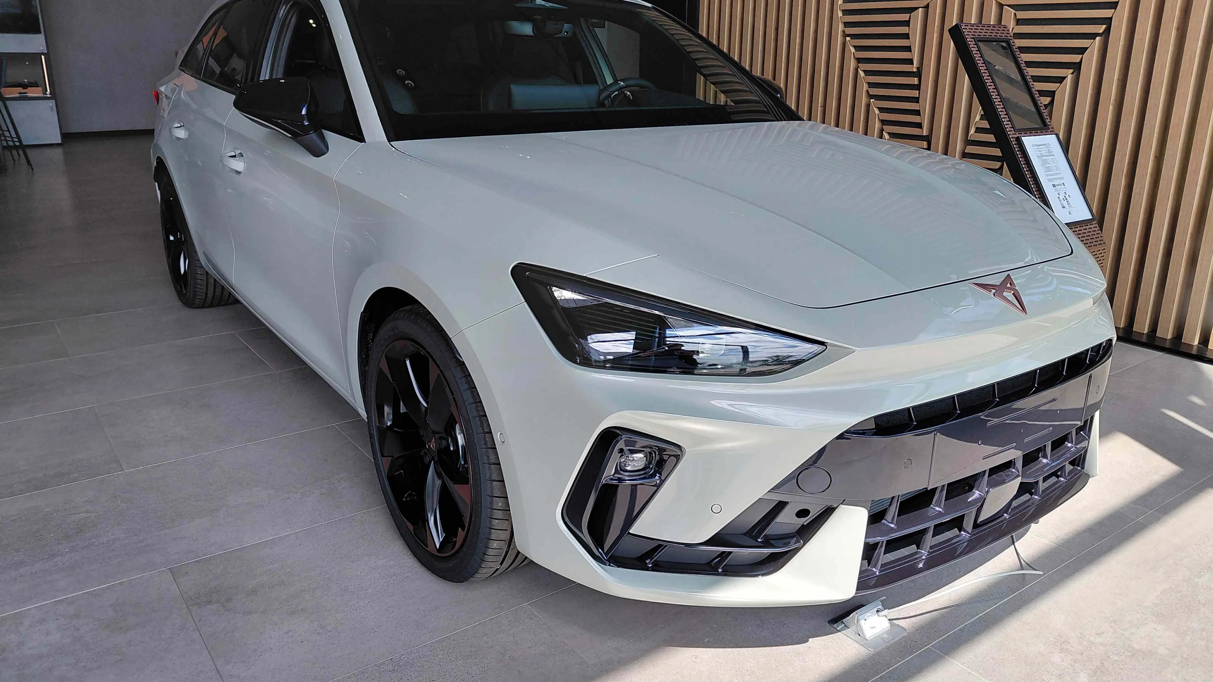 CUPRA Leon kombi 1.5 TSI DSG mHEV Impuls képe