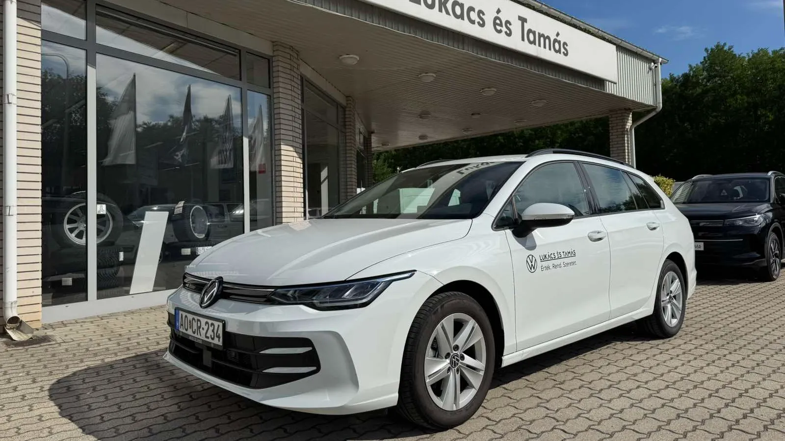 Golf Variant Life 1.5 eTSI DSG képe