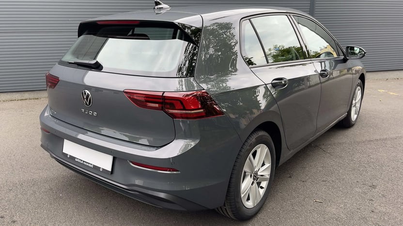 Golf Life 1.5 eTSI DSG képe