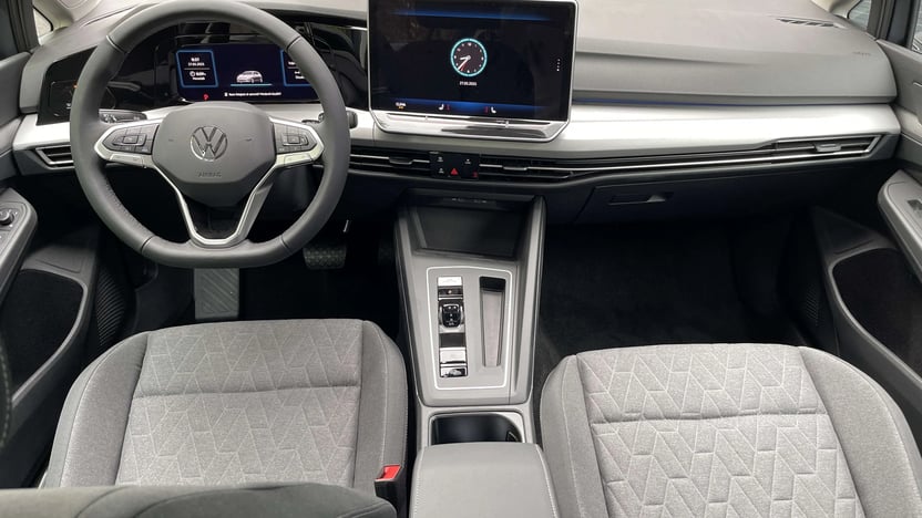 Golf Life 1.5 eTSI DSG képe