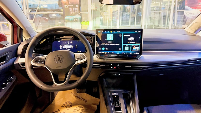 Golf Prime 1.5 eTSI DSG képe