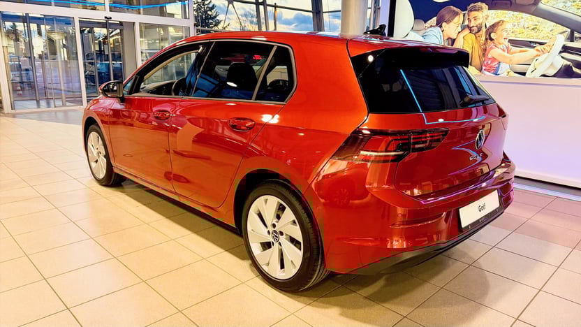 Golf Prime 1.5 eTSI DSG képe