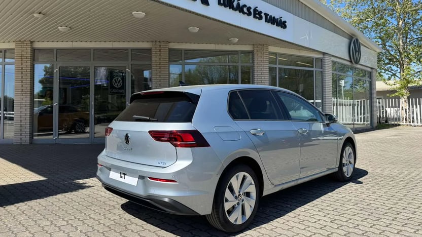 Golf Prime 1.5 eTSI DSG képe
