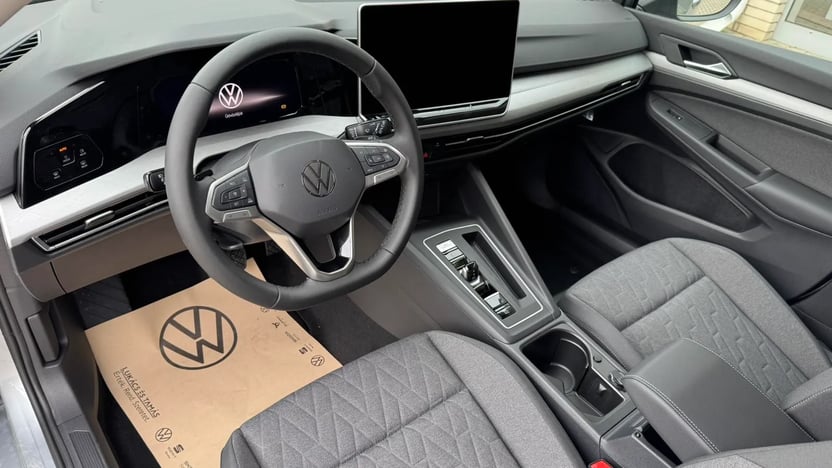 Golf Prime 1.5 eTSI DSG képe