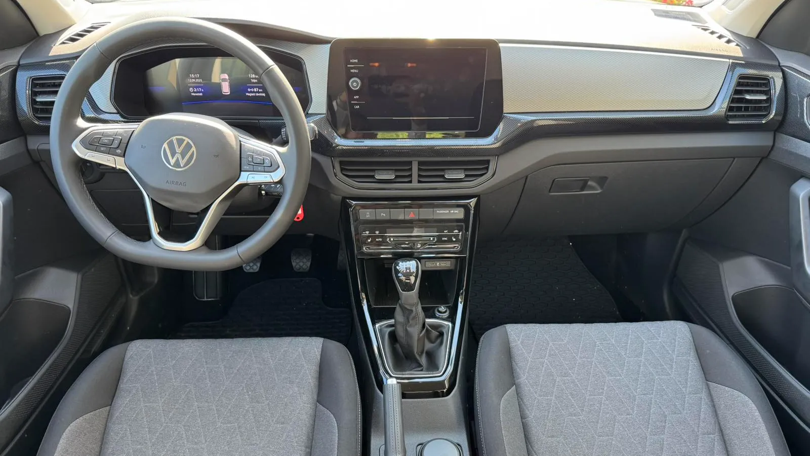 T-Cross Start 1.0 TSI képe