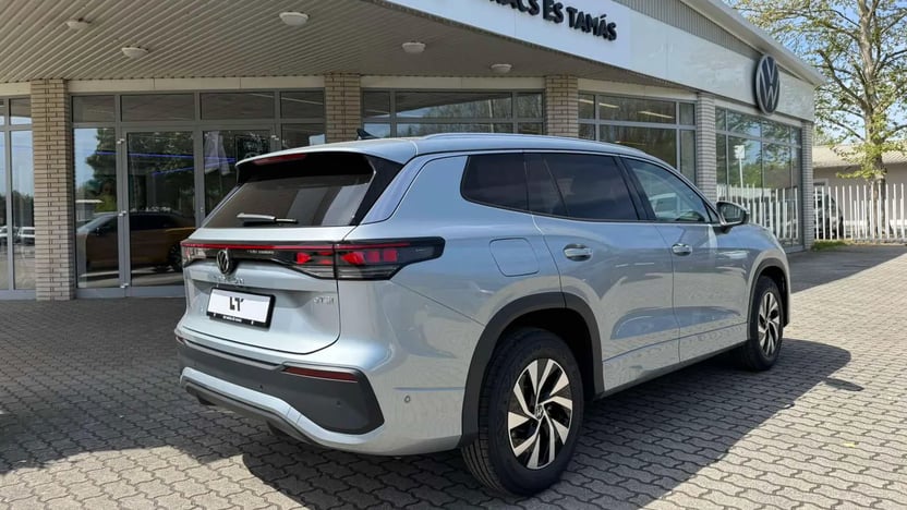 Tayron Prime 1.5 eTSI DSG képe