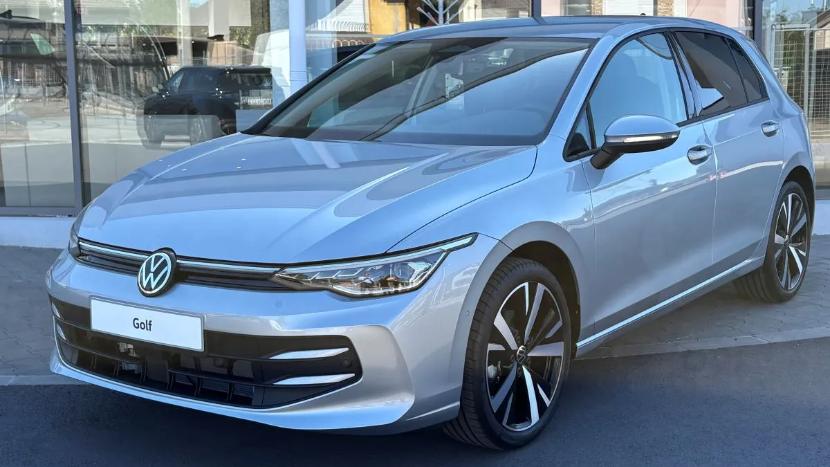 Golf Prime 1.5 eTSI DSG képe