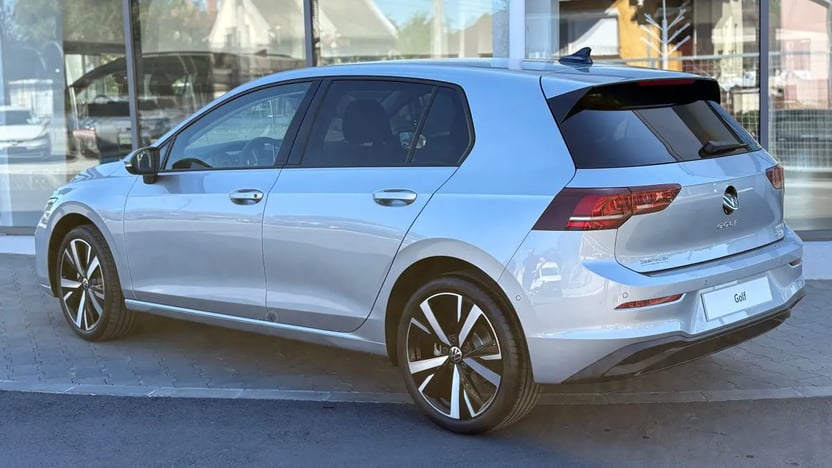 Golf Prime 1.5 eTSI DSG képe